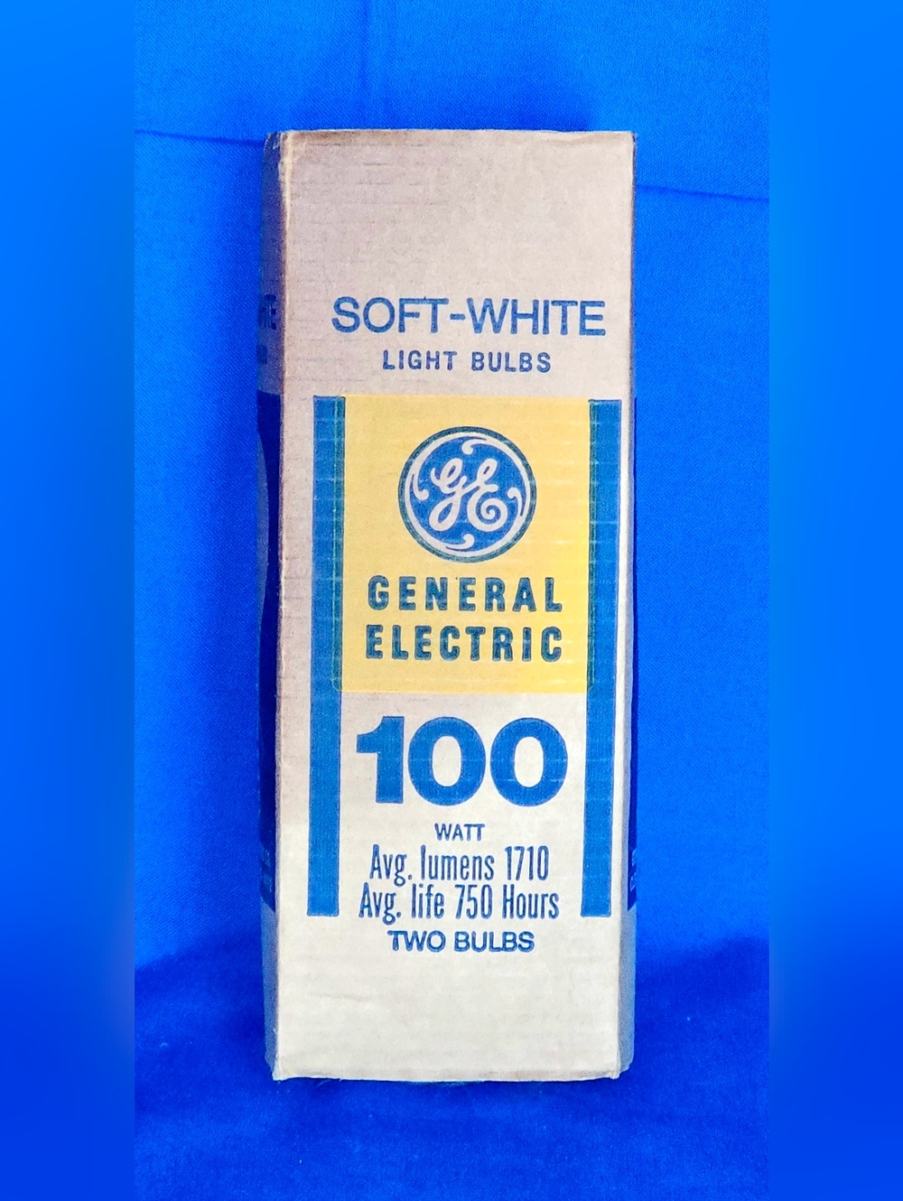 Vintage (2 Pack) GE Soft White 100 Watt General Purpose Light Bulbs TESTED NOS